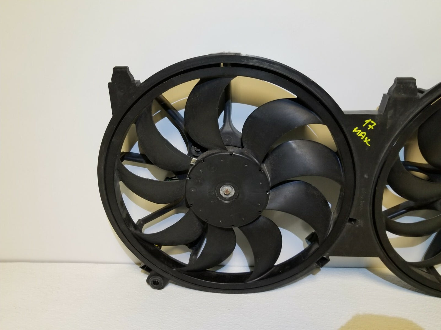 2016-2023 Nissan Maxima Engine Cooling Fan Assembly 21481-3nt0b OEM 41k