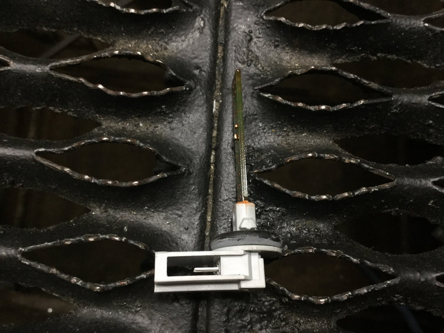 04 05 06 07 08 Audi A4 Air Climate Temperature Sensor OEM