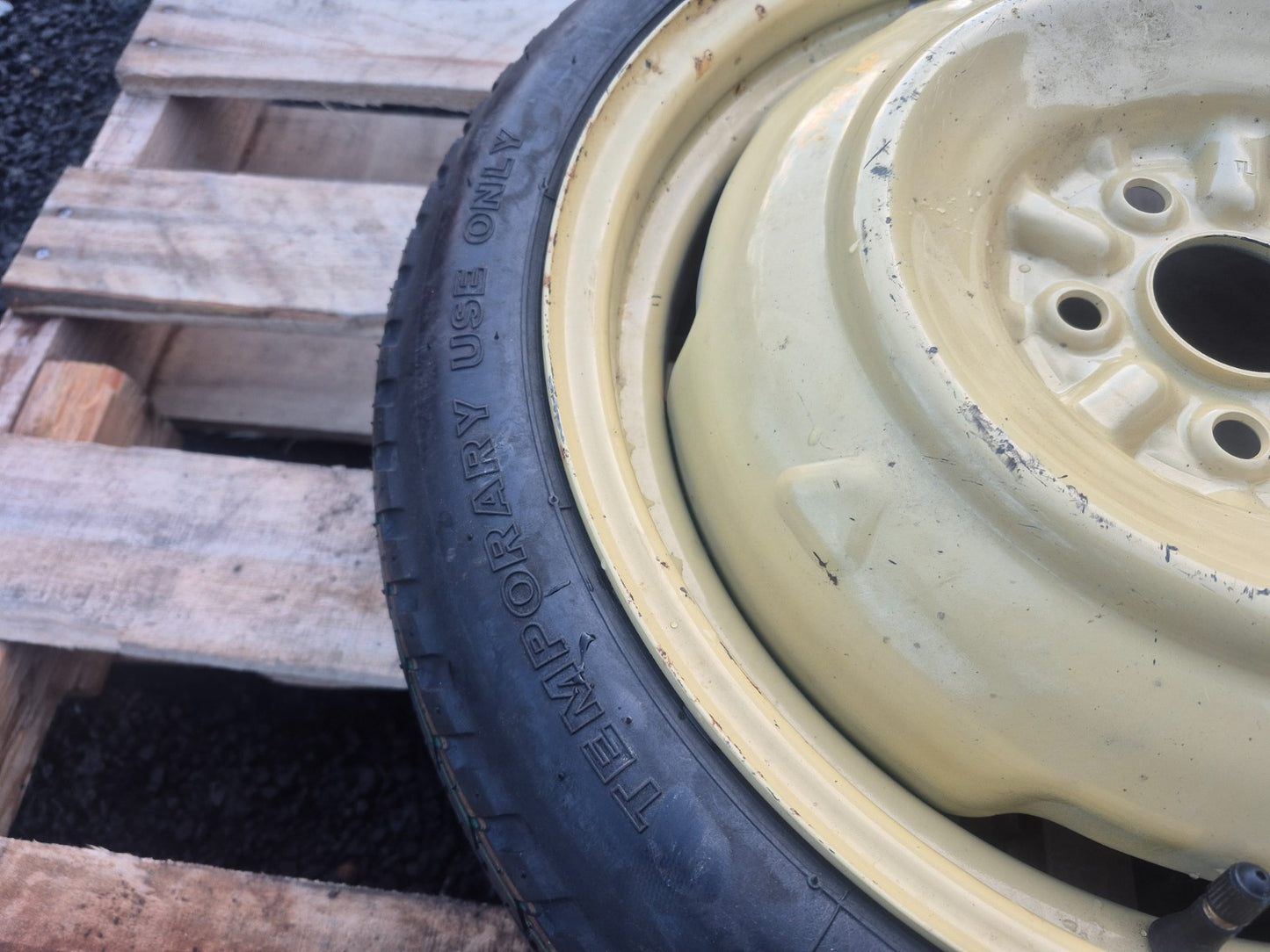 2009 Toyota Prius Emergency Spare Tire Wheel Rim 16x4t OEM