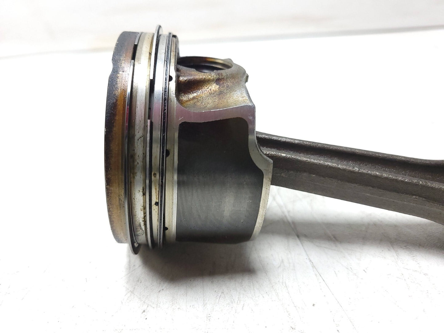2009 Audi A4 Quattro Piston W/ Connecting Rod 4pcs  2.0t OEM
