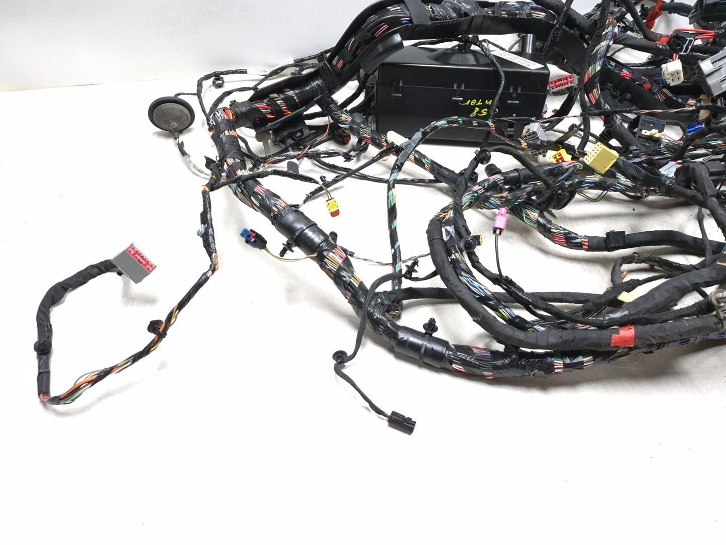 2018 Chrysler 300 Interior Body Wire Harness OEM