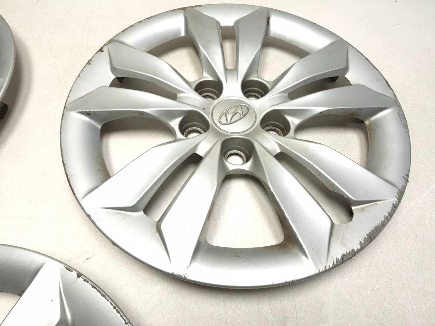 2012 Hyundai Sonata Wheel Hub Cap Cover 3pcs OEM