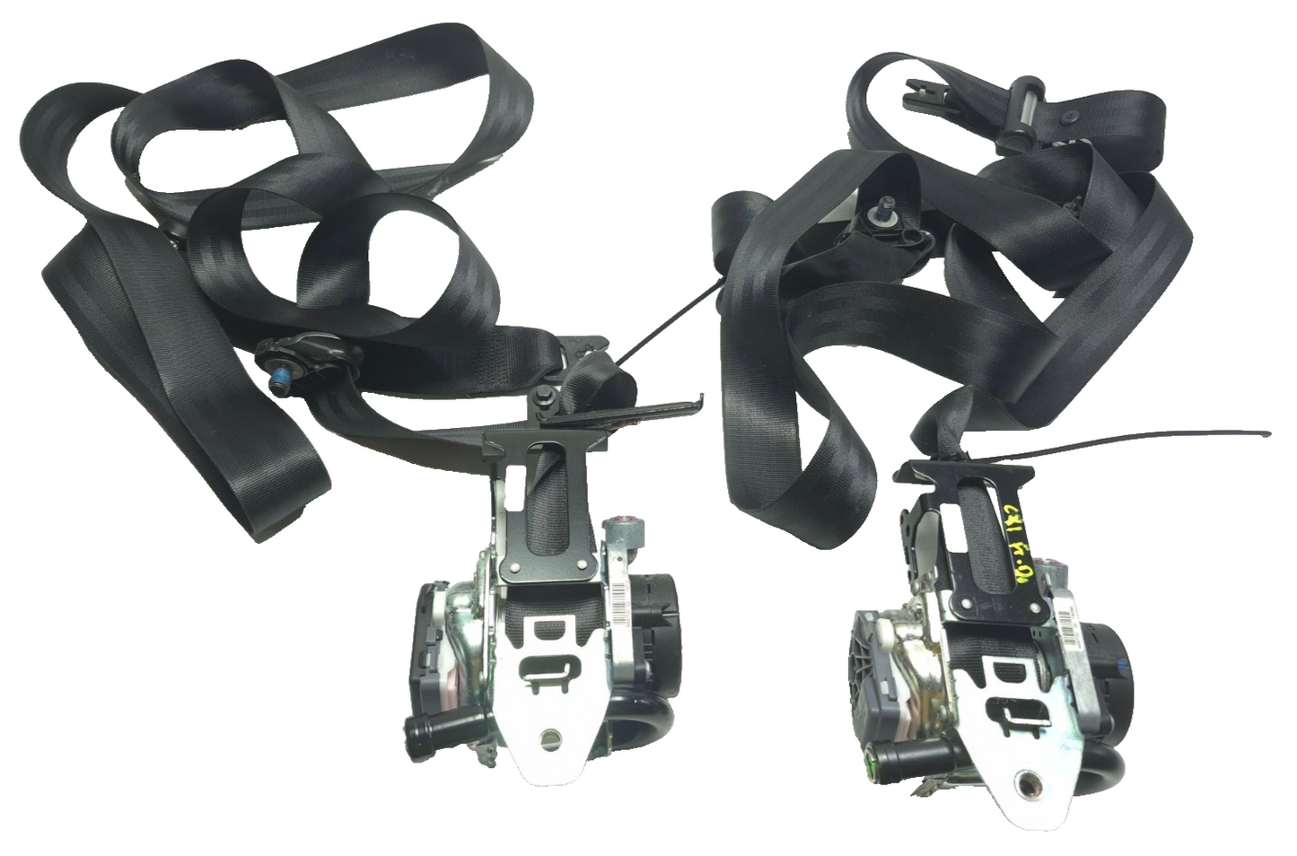 2013 Volvo S60 Front Seat Belt 2pcs OEM
