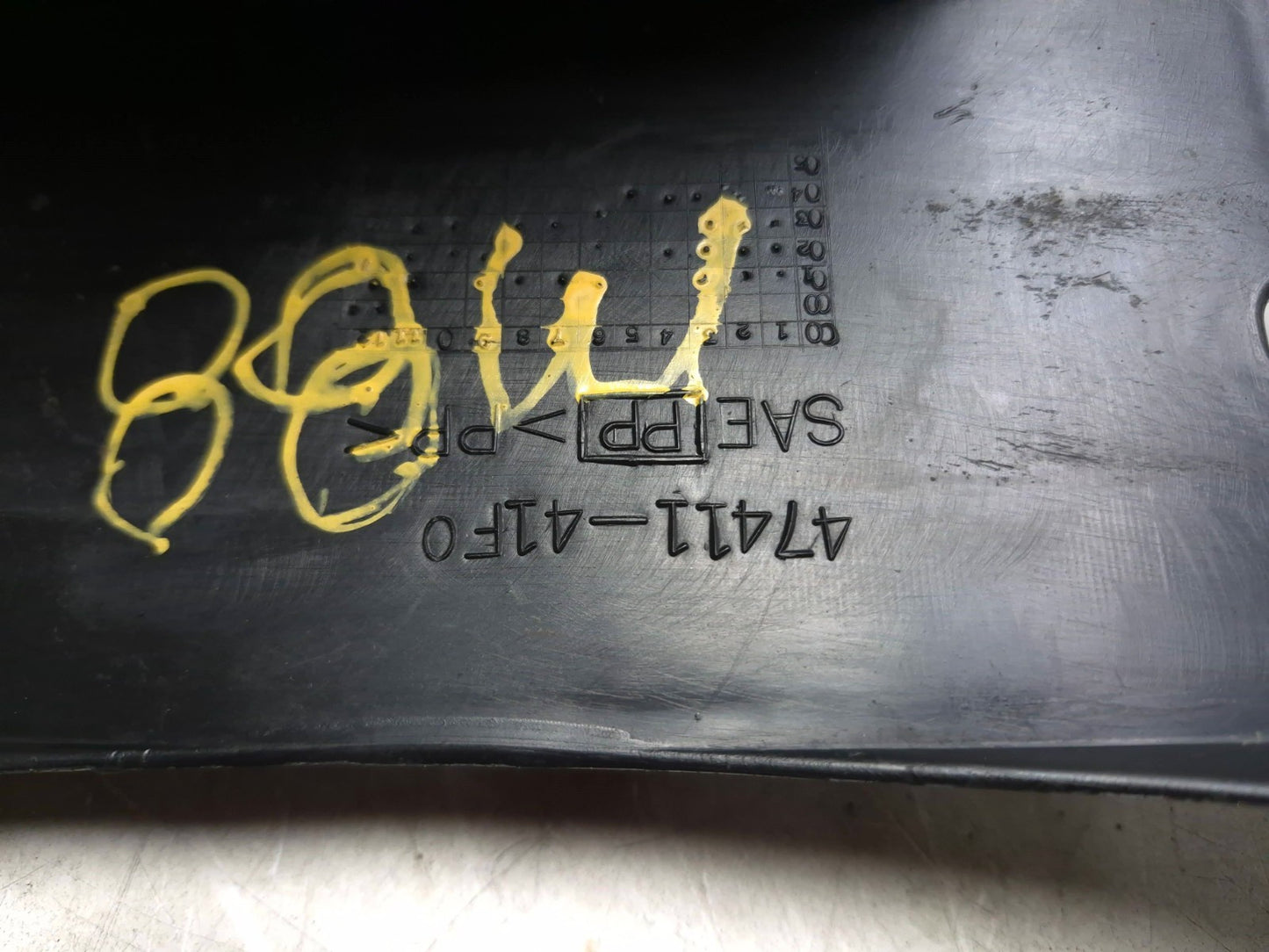 2005 Suzuki Boulevard С50 Battery Box OEM