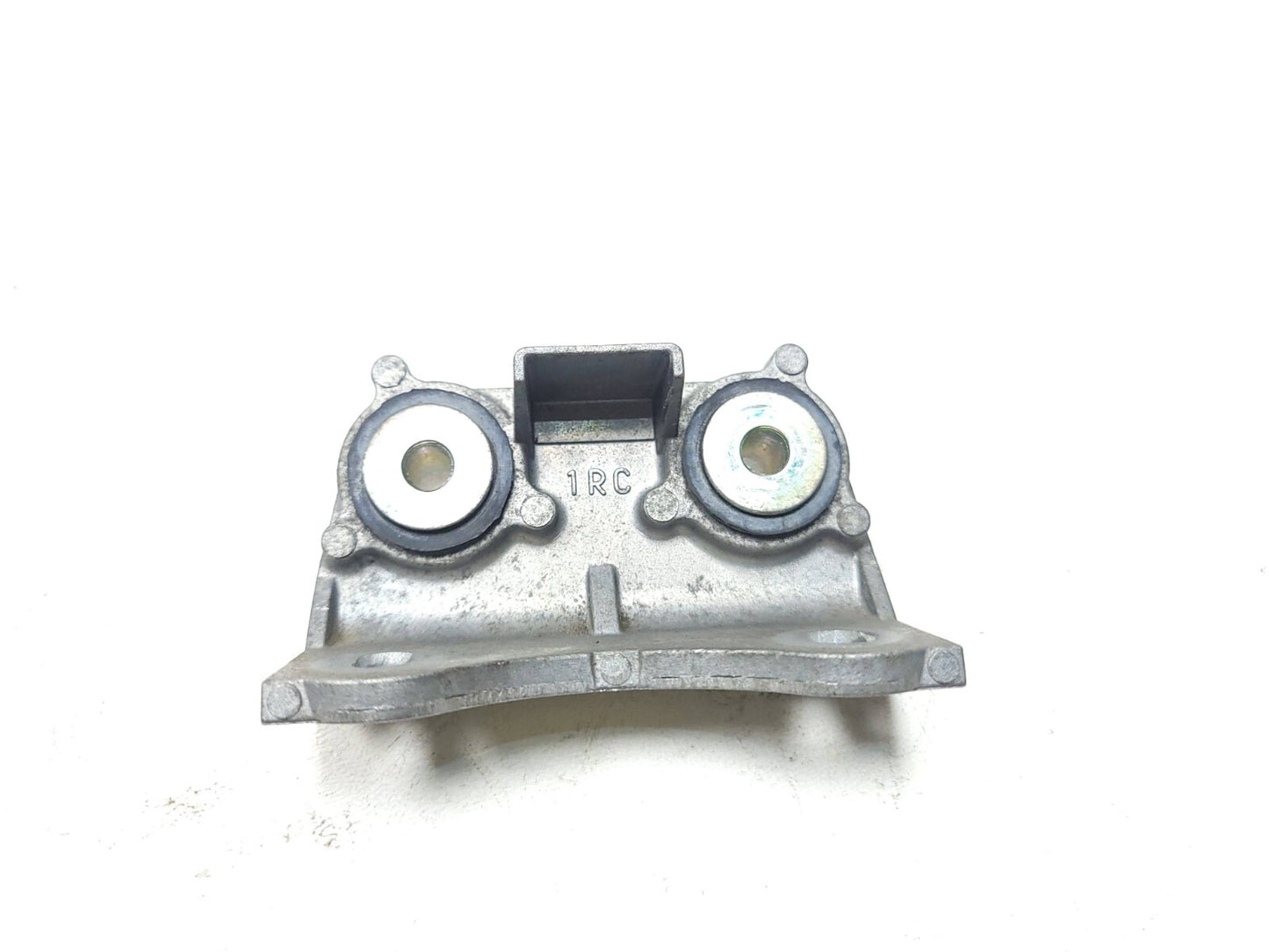 2014 - 2017 Yamaha Fz09 Fuel Tank Mount Stay Bracket OEM