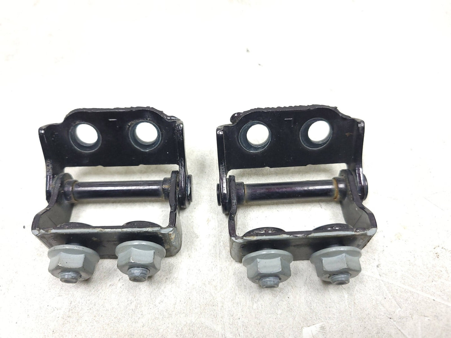2009 Mazda Cx-7 Trunk Lid Hinge & Striker 3pcs W/ Bolt 2pcs OEM