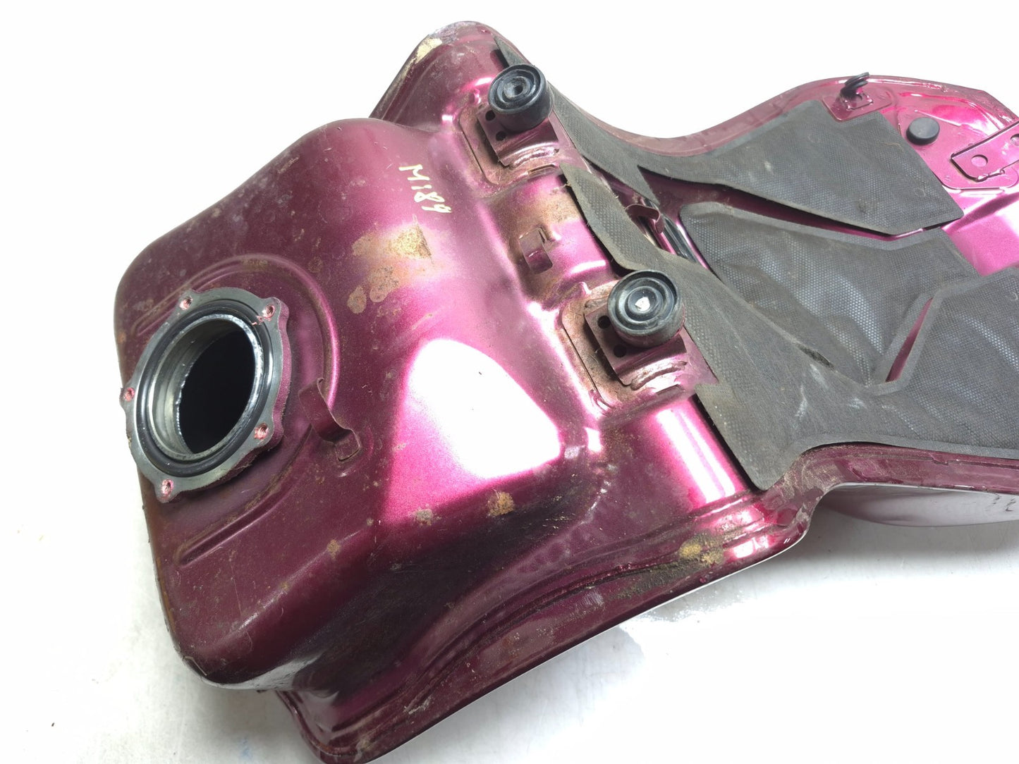 2009 Kawasaki Concours 14 Zg1400 Fuel Tank *has Dented* OEM