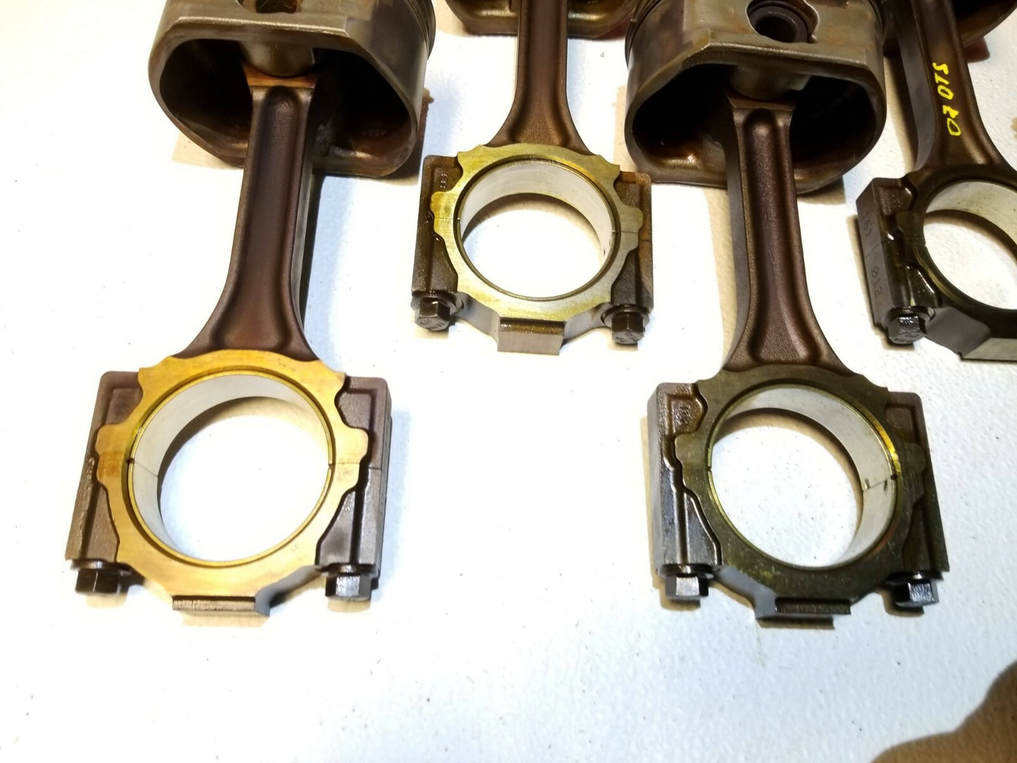 2007 Cadillac DTS 4.6l Piston W/ Connecting Rod 8pcs OEM