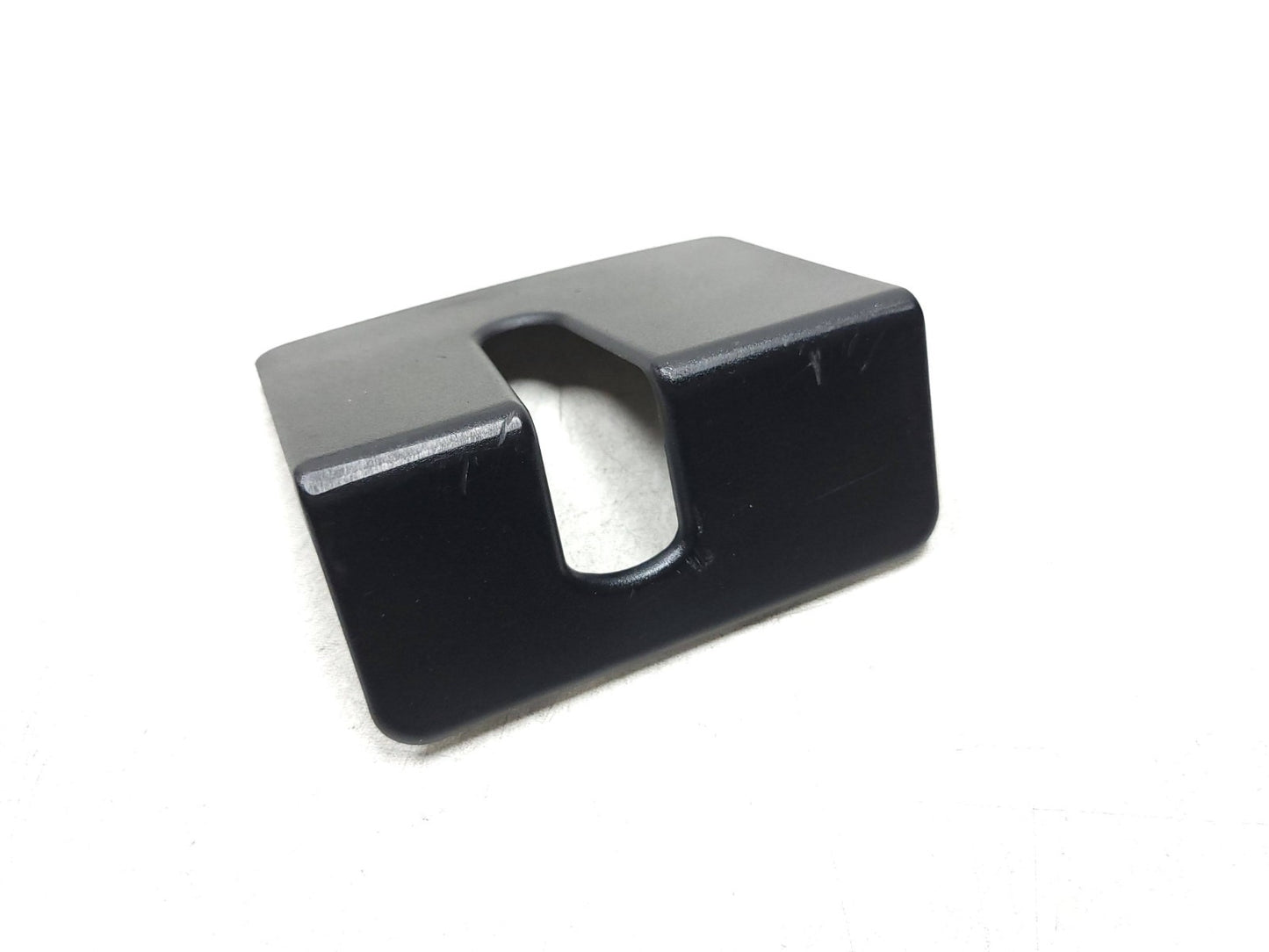 2008 - 2014 BMW X6 E71 Rear Seat Lock Trim & Set Belt Retractor OEM