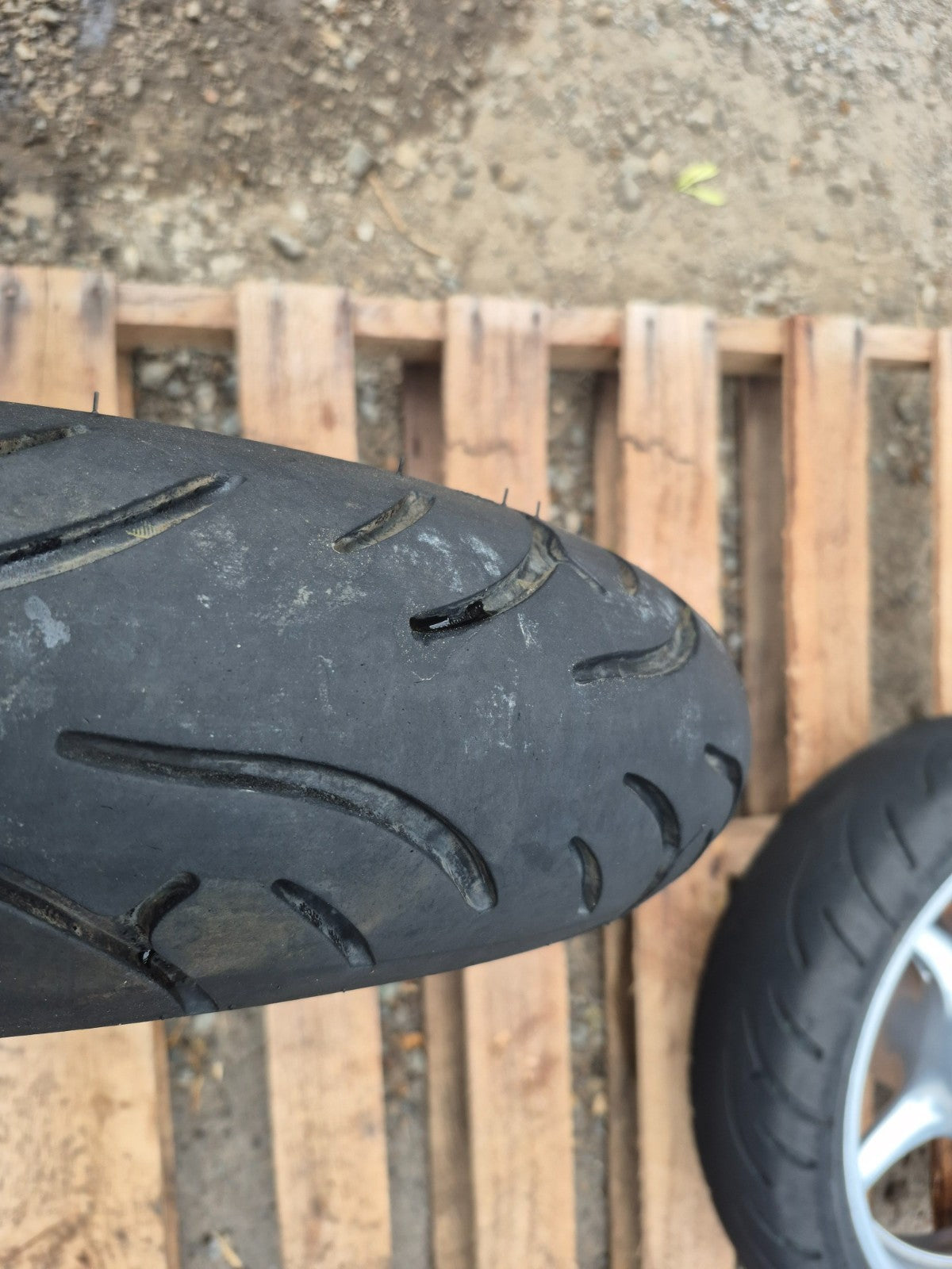 2009 Yamaha Fz6r Wheel Rim & Tire Front & Rear *straight* OEM