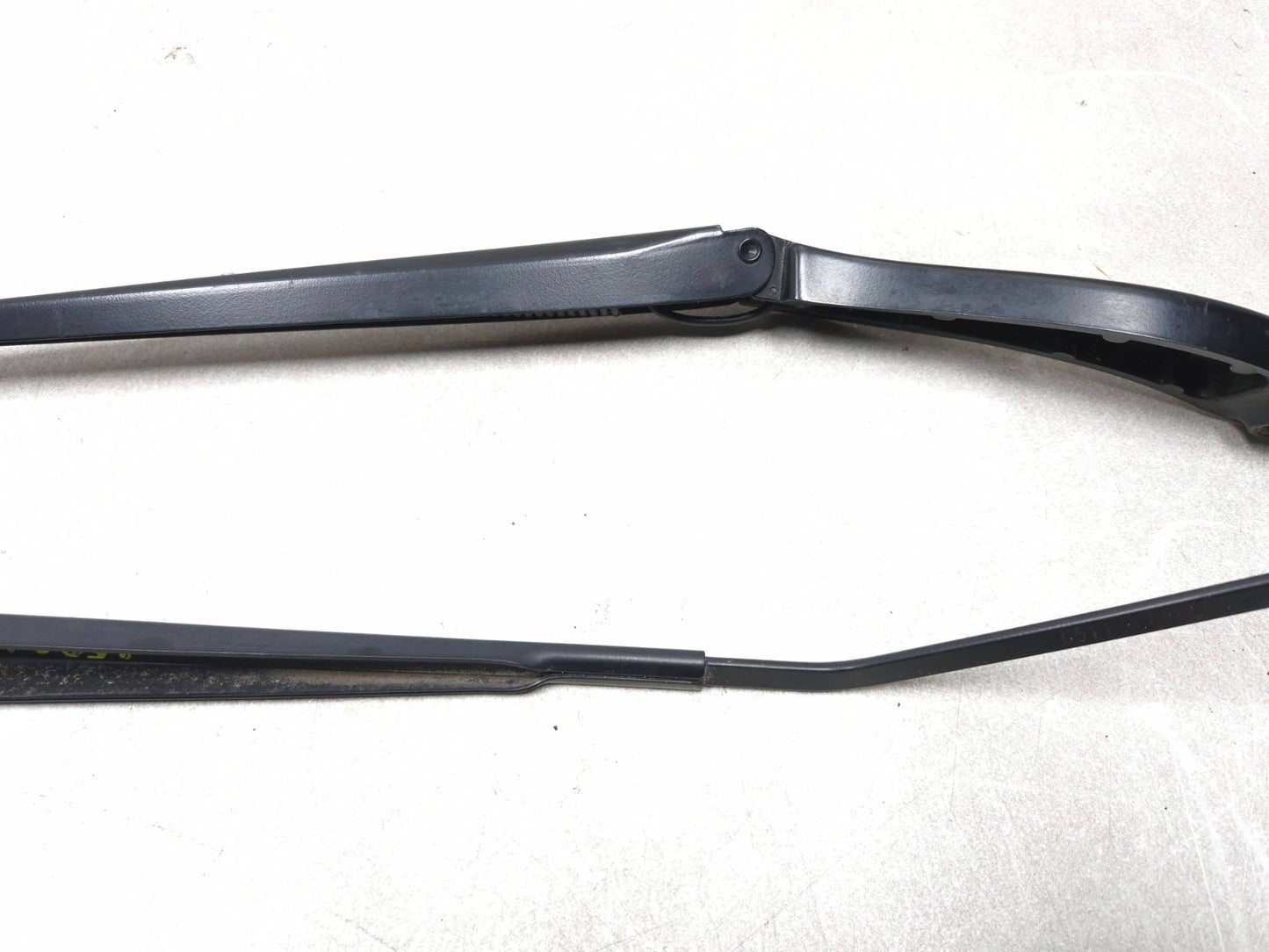 2013 Dodge Grand Caravan Windshield Wiper Arm Pair Oem✅