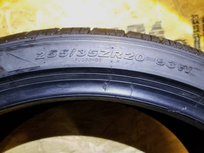255/35r20 Supermax Tread 7.5/32" Used Tire