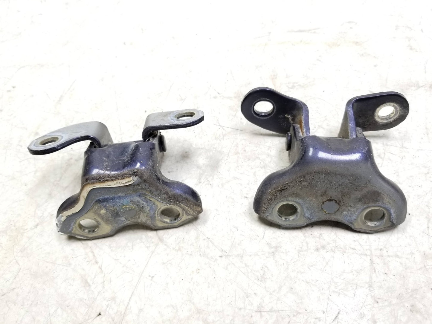 2011 Scion Xb Door Hinge Rear & Front Passenger Side Right OEM