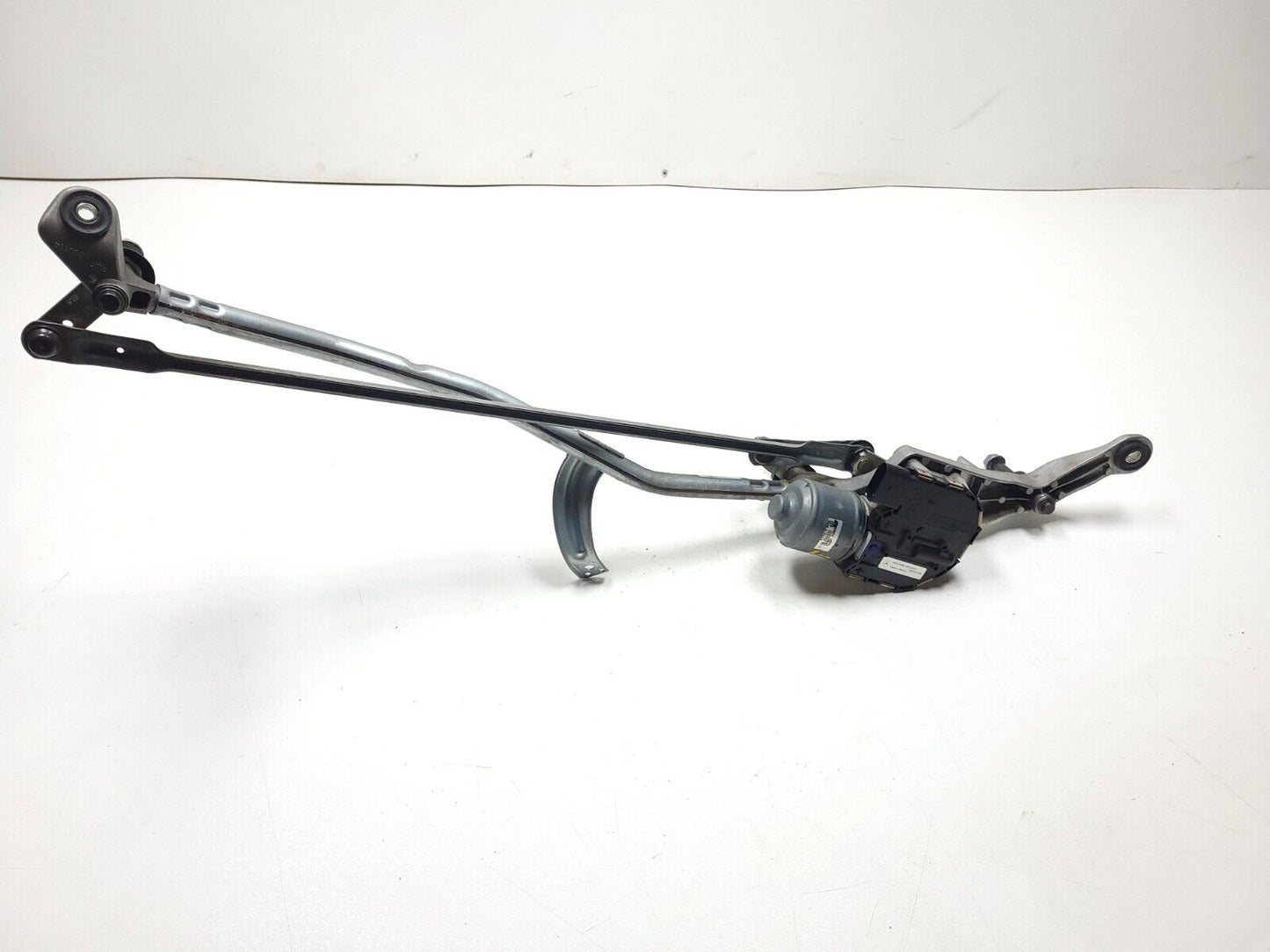 15-20 Mercedes C300 W205 Windshield Wiper Motor W/ Linkage OEM