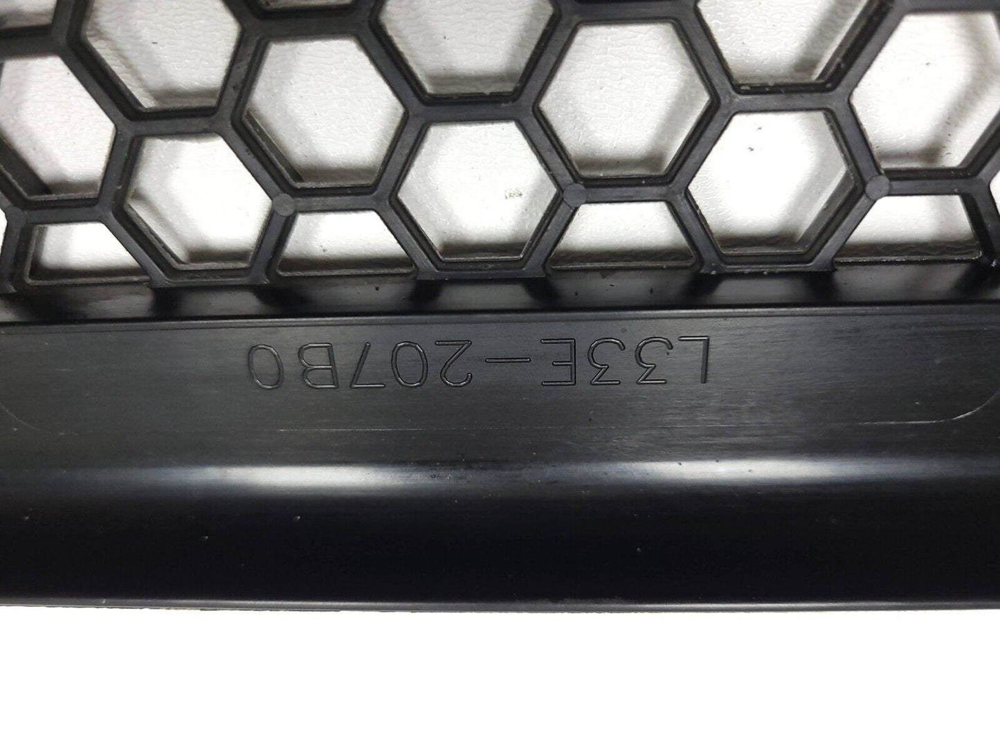 2007 - 2012 Mazda Cx-7 Engine Air Intake Inlet Intercooler Grill Cover 2.3l OEM