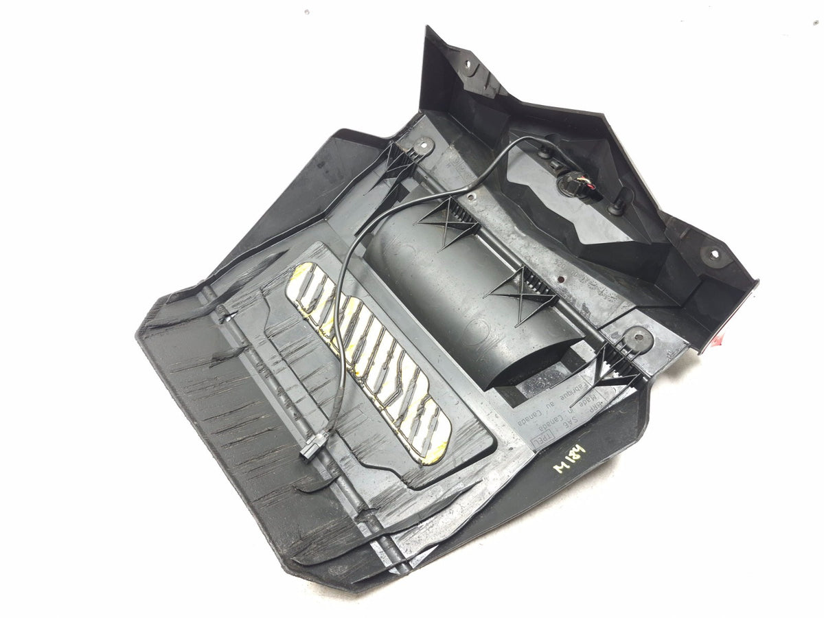 2010 Ski-doo Mxz 800r Rear Snow Guard W/ Taillight OEM