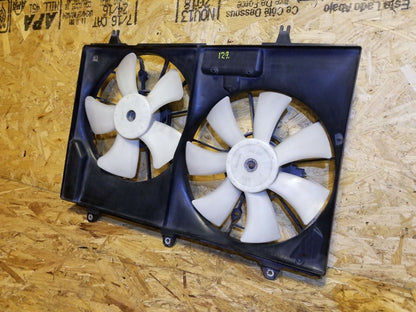 05-07 Cadillac CTS Radiator Cooling Fan Motor Assembly Behind Radiator 2.8l OEM