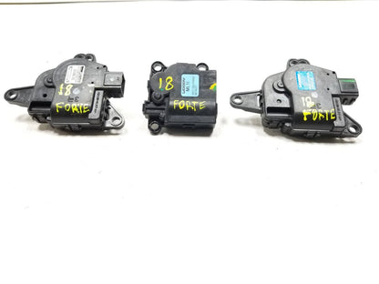 17 18 Kia Forte HVAC A/c Heater Flap Motor Actuator 3pcs OEM 49k Miles