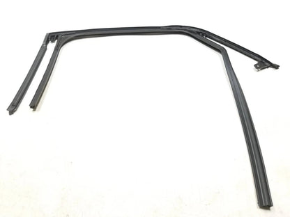 2022 Chevrolet Trailblazer Rear Door Window Frame Weatherstrip Passenger Rh OEM