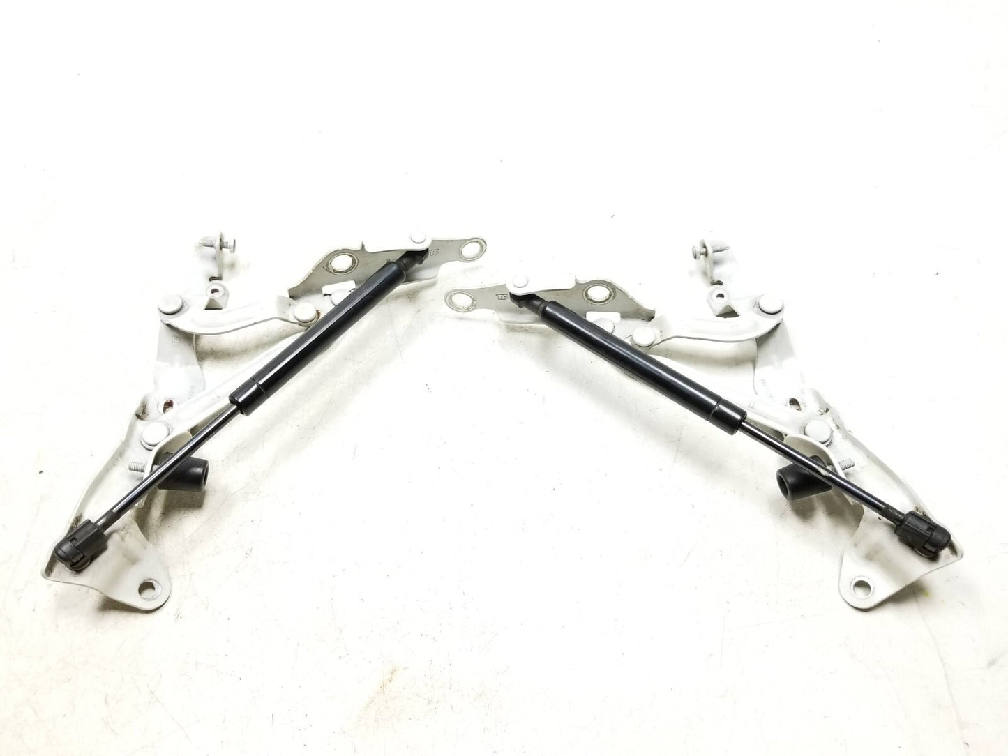 2013 Chrysler 200 Trunk Hinge Left & Right OEM