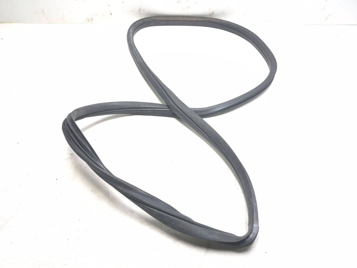 2007 Honda Fit Rear Door Weatherstrip Seal Passenger Side Right 4pcs OEM