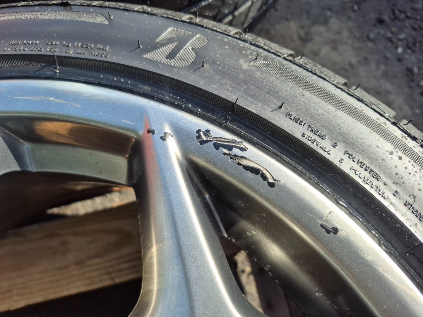 2014-2018 Ford Focus St Wheel Rim W/tire 18jx18 235/40/r18 Bridgestone 4 Pcs OEM