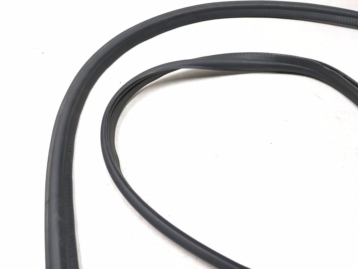2013 Ford Transit Connect Back Door Weatherstrip Seal OEM