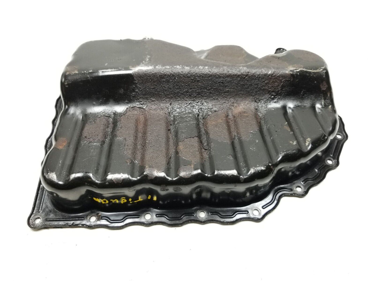 2009 - 2017 Volkswagen Tiguan Engine Oil Pan  2.0l OEM