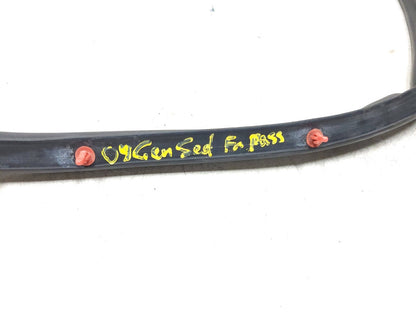 09-14 Hyundai Genesis Door Weatherstrip Seal Front Passenger Side Righ OEM Sedan