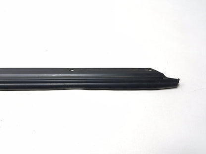 2012 Nissan Rogue Door Seal Gasket Lower Front Passenger Side Right OEM