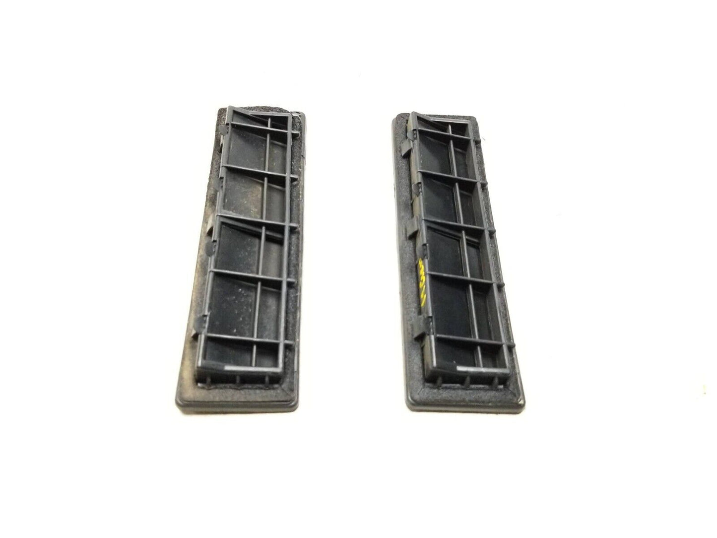 2009-2016 Hyundai Genesis Rear Quarter Pressure Vent Flap Pair OEM
