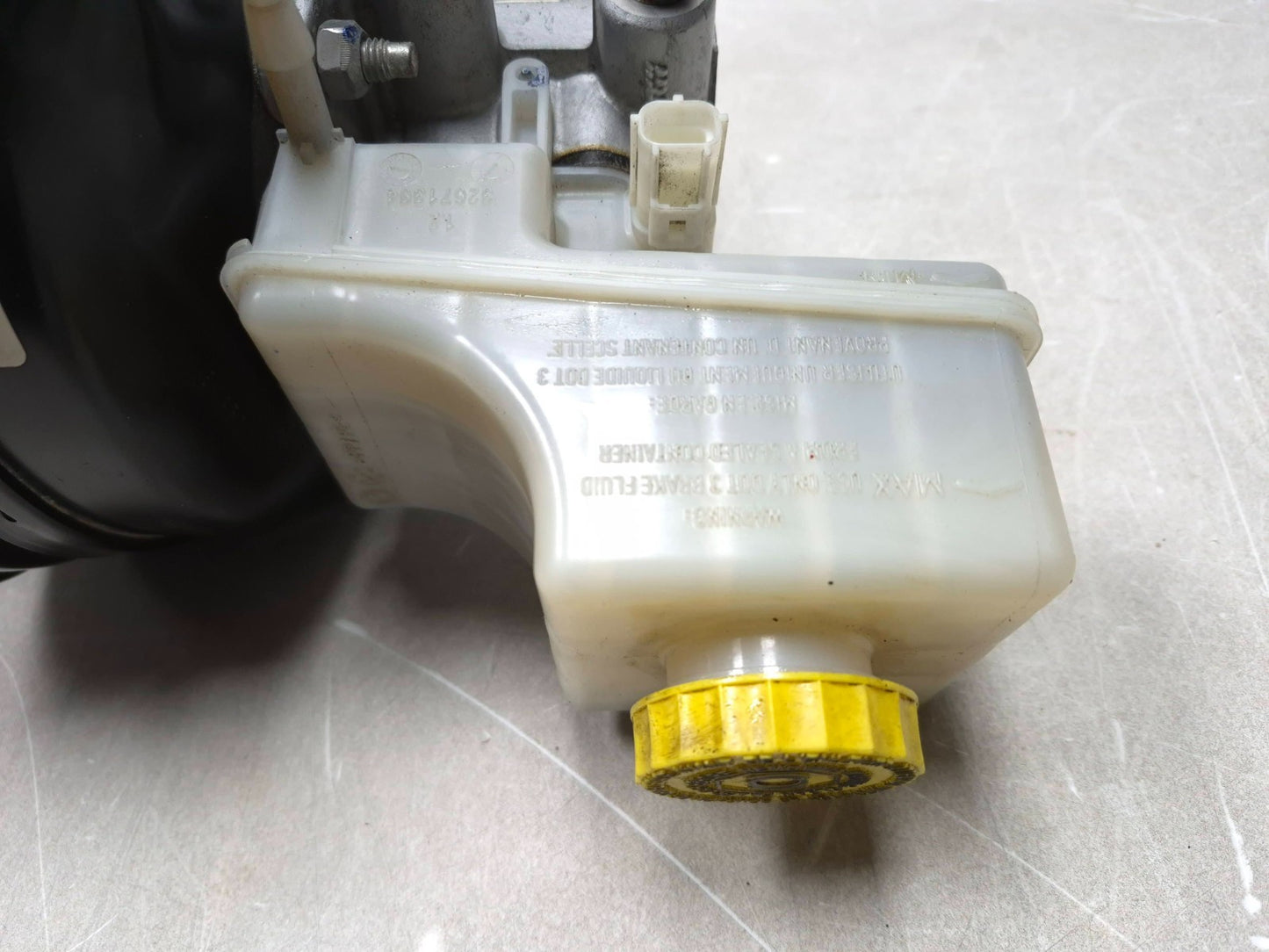 2018 Chrysler 300 Power Brake Booster & Master Cylinder OEM