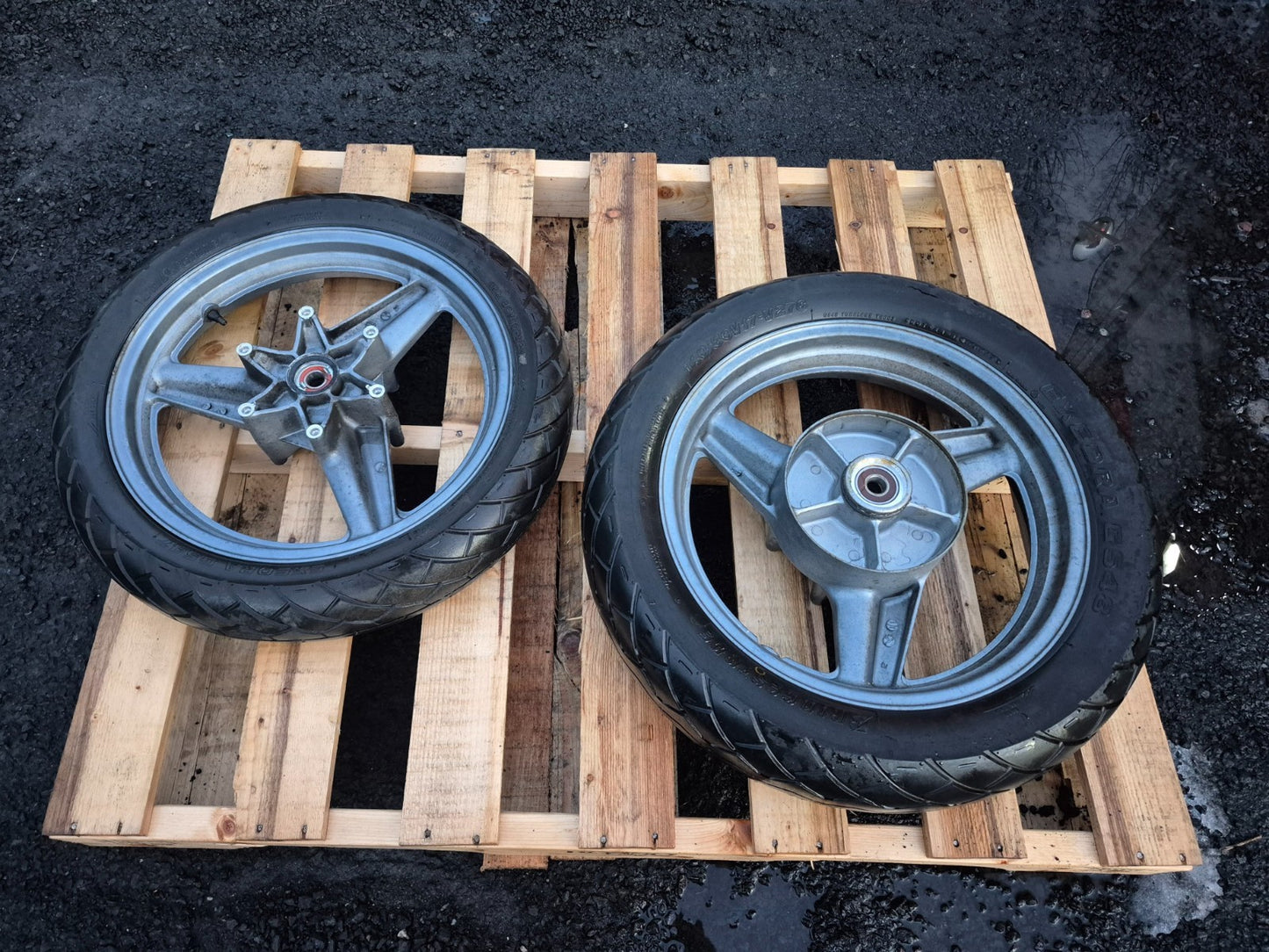 1987 Honda Cbr 1000 F Rear & Front Wheel W/ Tire Pair 17" OEM