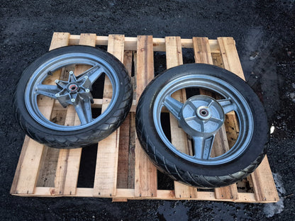 1987 Honda Cbr 1000 F Rear & Front Wheel W/ Tire Pair 17" OEM