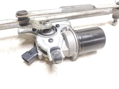 2011 - 2020 Dodge Grand Caravan Windshield Wiper Motor W/ Linkage OEM
