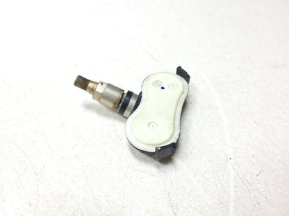 06 - 09 Hyundai Tucson 52933-2f000 Tpms Tire Pressure Monitor Sensor 2pcs OEM