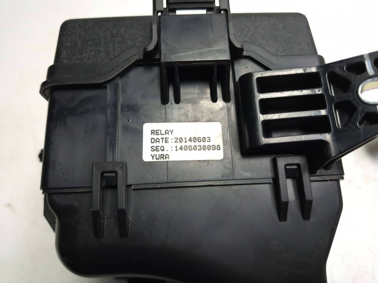 2014 Hyundai Accent Fusebox Fuse Box Relay Module OEM