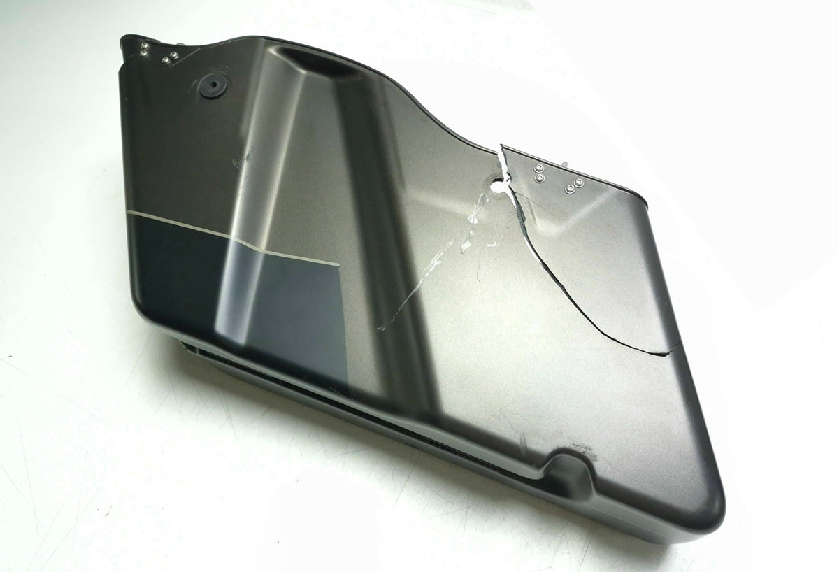 2014-2024 Harley Davidson Touring Right Saddlebag OEM