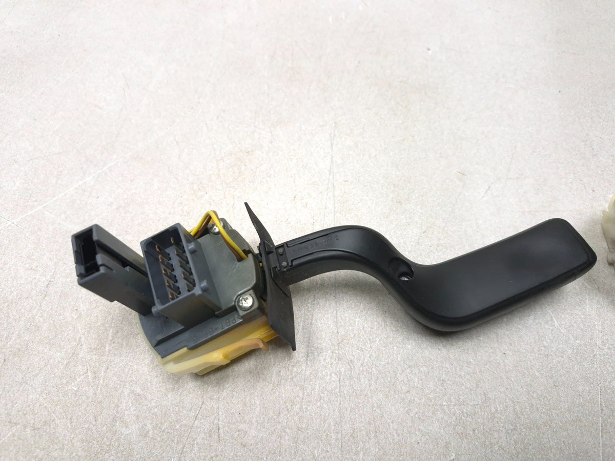 2007 Saab 9-5 Cruise Windshield Wiper Turn Signal Switch Control OEM