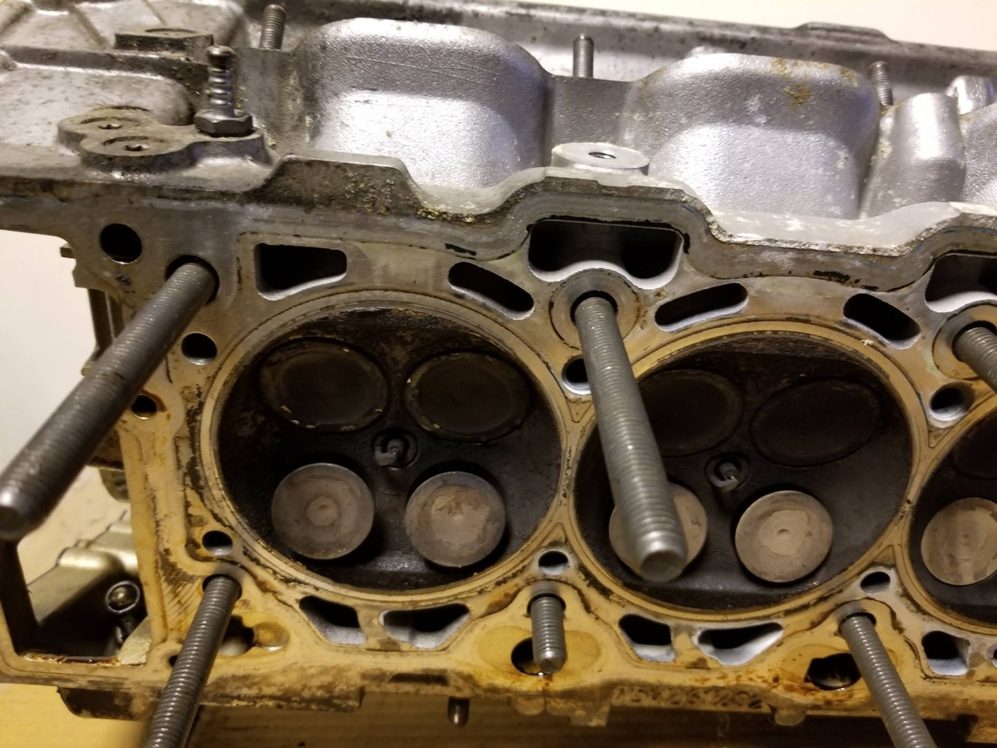 2010 BMW X5 E70 Engine Cylinder Head 4.8l N62t Passenger Side Right OEM