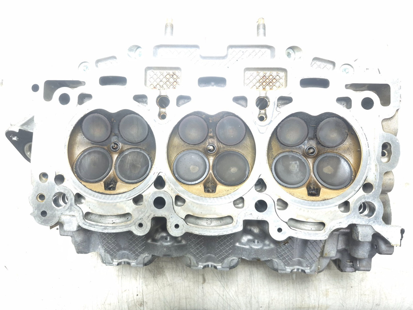 2017 Cadillac Xt5 Cylinder Head Driver Side Left OEM