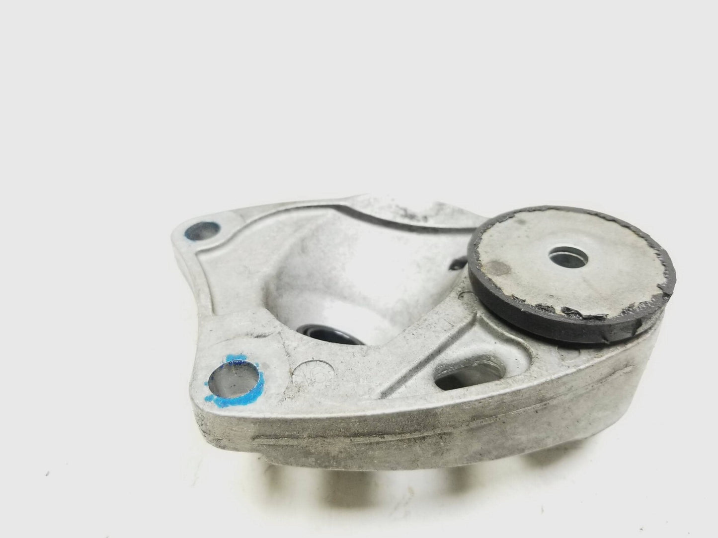 2016 - 2017 Arctic Cat Zr 8000 137" Bracket Engine Mounting OEM