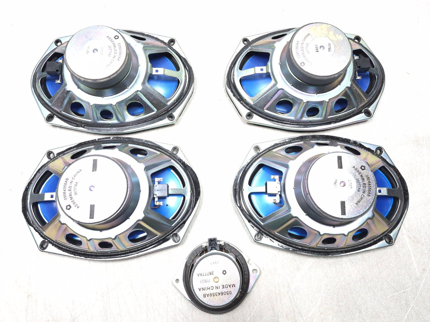 2018 Chrysler 300 Door Audio Speaker 5pcs OEM