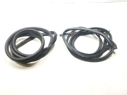 11 - 22 Dodge Durango Door Weatherstrip Seal Rear Passenger Side Right 2pcs OEM