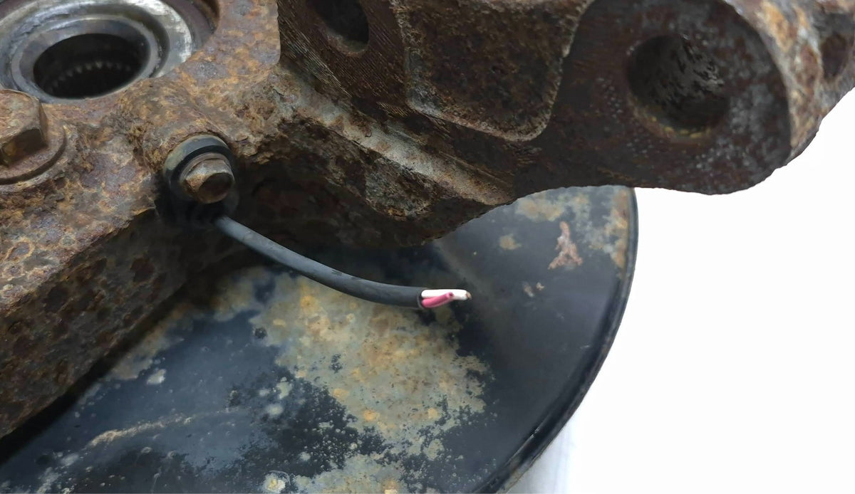 2010 Honda Pilot Front Spindle Knuckle W/hub Right Passenger Side OEM