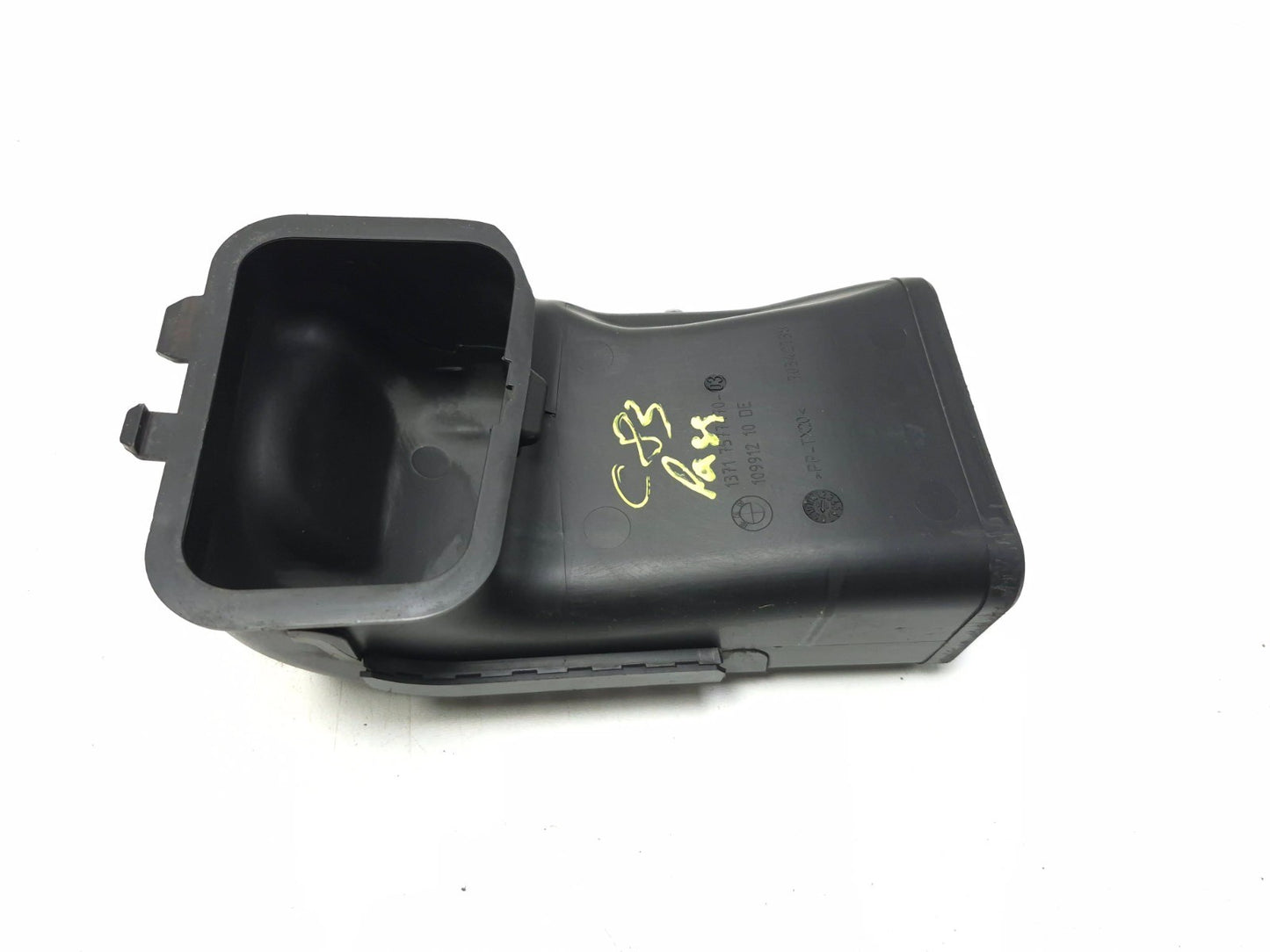 2011 BMW 750li Front Air Intake Duct Left & Right OEM