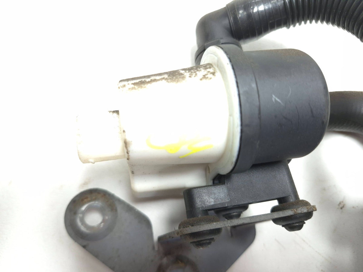 2010 Mercedes S400 Vapor Canister Purge Valve OEM