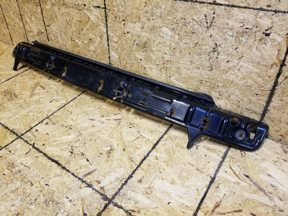 06 07 08 09 10 BMW 650i E63 Rear Bumper Mount Bracket 7038195 OEM
