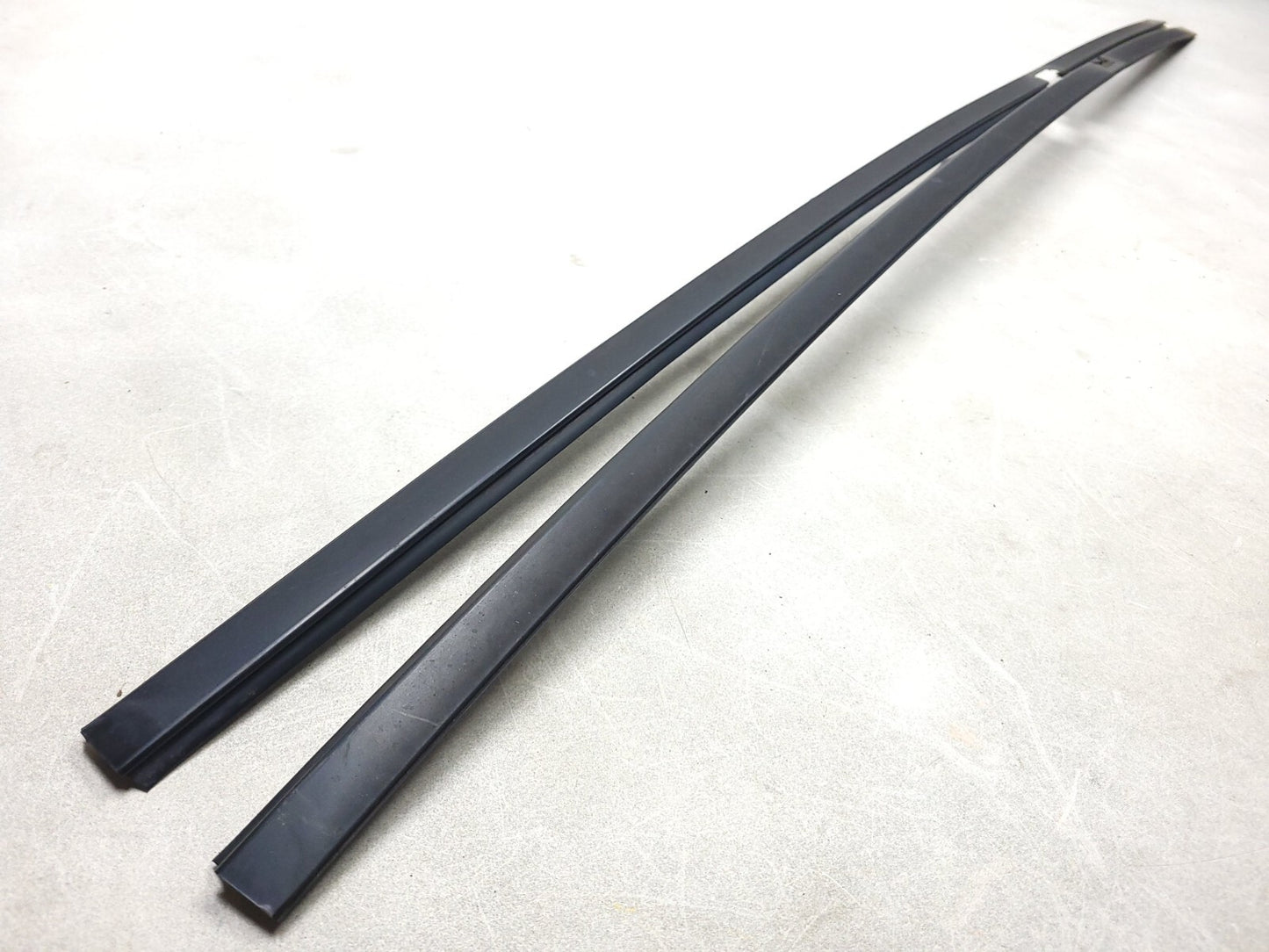 2009 Mitsubishi Outlander Roof Rack Rail Left & Right OEM