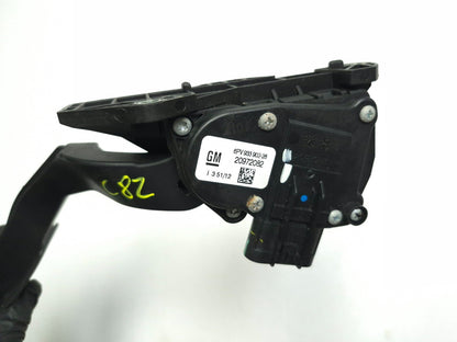 2013 Cadillac Escalade Esv Accelerator Pedal OEM